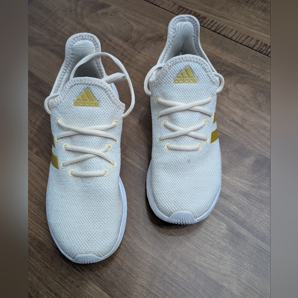 Adidas Cloud Foam Sneakers - Pure Wonder White With Gold Metallic - Picture 2 of 5